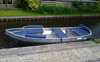 6- tot 8-persoons sloep huren in Giethoorn